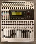 Behringer DDX3216 digitale mengtafel (defect), Muziek en Instrumenten, Ophalen of Verzenden, Gebruikt, 10 tot 20 kanalen, Microfooningang