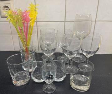 14 glazen beschikbaar voor biedingen