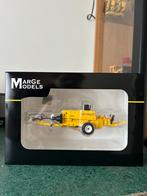 NEW HOLLAND HAYLINER 275 BALENPERS 1:32  Merk: MarGe Models, Ophalen of Verzenden, Zo goed als nieuw, Tractor of Landbouw, Overige merken