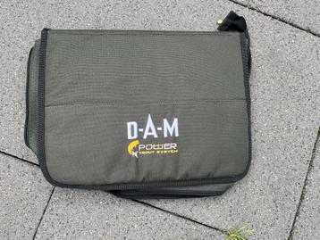 adv 908 / NIEUW opbergtas voor kunstaas of nimfen DAM beschikbaar voor biedingen