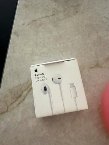 Orginele nieuwe oordopjes Apple earpods lightning connector beschikbaar voor biedingen
