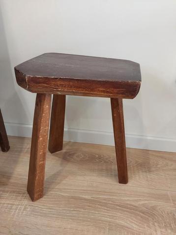 Houten Krukje - Vintage Stijl beschikbaar voor biedingen
