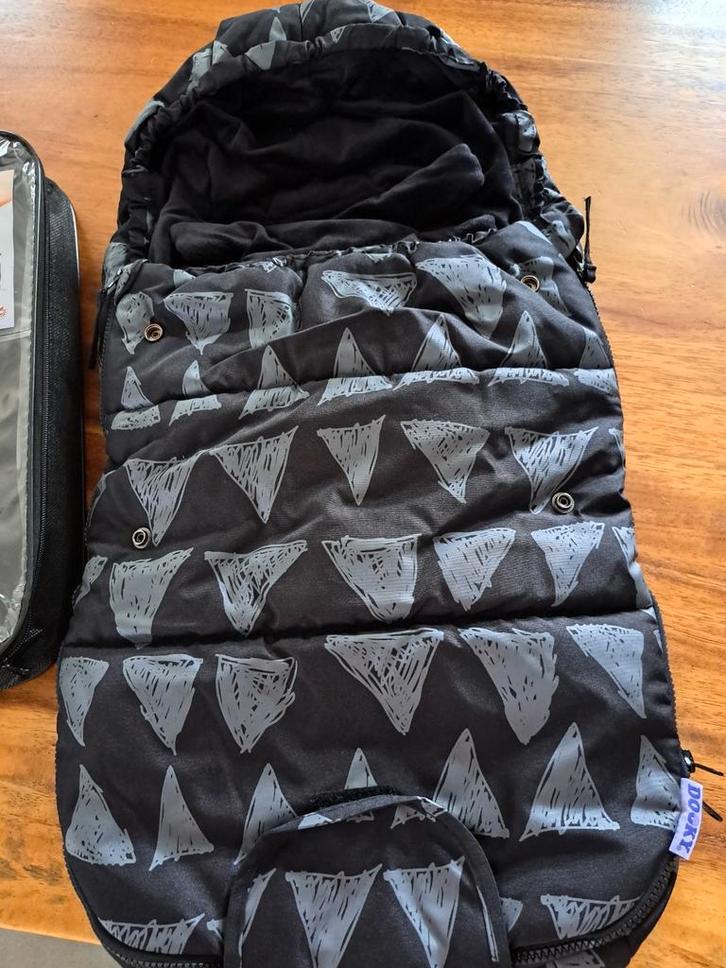 Dooky voetenzak maxi cosi, small,  nieuw!, Kinderen en Baby's, Kinderwagens en Combinaties, Zo goed als nieuw, Ophalen of Verzenden