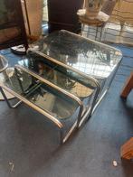 Vintage bijzet tafeltjes chroom/rookglas schatkamer, Huis en Inrichting, Tafels | Bijzettafels, Minder dan 55 cm, Rond, Glas, X