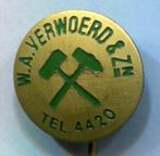 W.A. Verwoerd & Zn brandst0ffen speldje ( M_072 ), Verzamelen, Verzenden, Zo goed als nieuw, Transport, Speldje of Pin