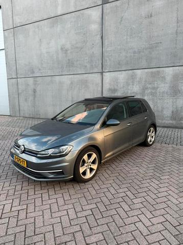 Volkswagen Golf 1.5 TGI 130pk CNG 2019 Grijs 7.5 PanoKeyless beschikbaar voor biedingen