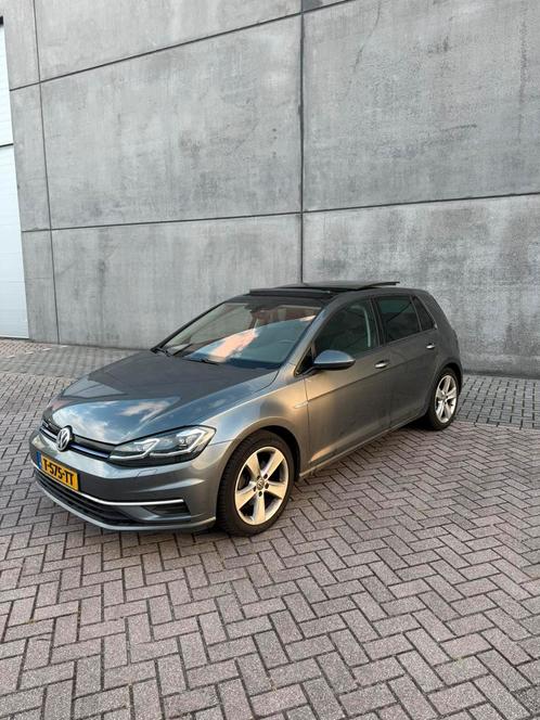 Volkswagen Golf 1.5 TGI 130pk CNG 2019 Grijs 7.5 PanoKeyless, Auto's, Volkswagen, Bedrijf, Golf, Overige brandstoffen, Euro 6