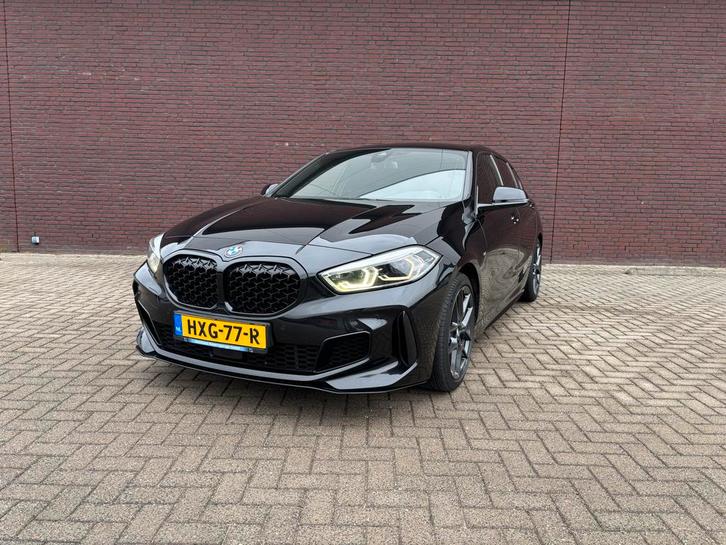 BMW M135i xDrive High Executive Edition M SPORT / VOL LEDER, Auto's, BMW, Particulier, 1-Serie, 4x4, Achteruitrijcamera, Adaptieve lichten