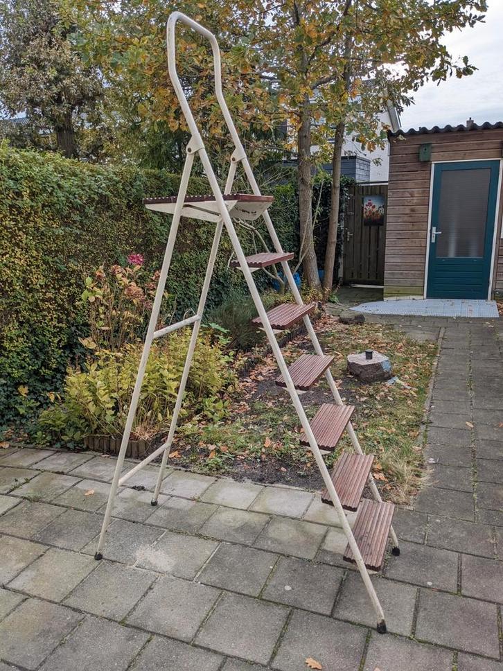 Trap / ladder 7 tredes, Doe-het-zelf en Verbouw, Ladders en Trappen, Gebruikt, Ophalen