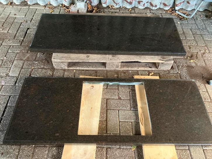 2 Granieten Werkbladen Keuken - Afmetingen Zie Omschrijving, Doe-het-zelf en Verbouw, Sanitair, Gebruikt, Overige typen, Steen