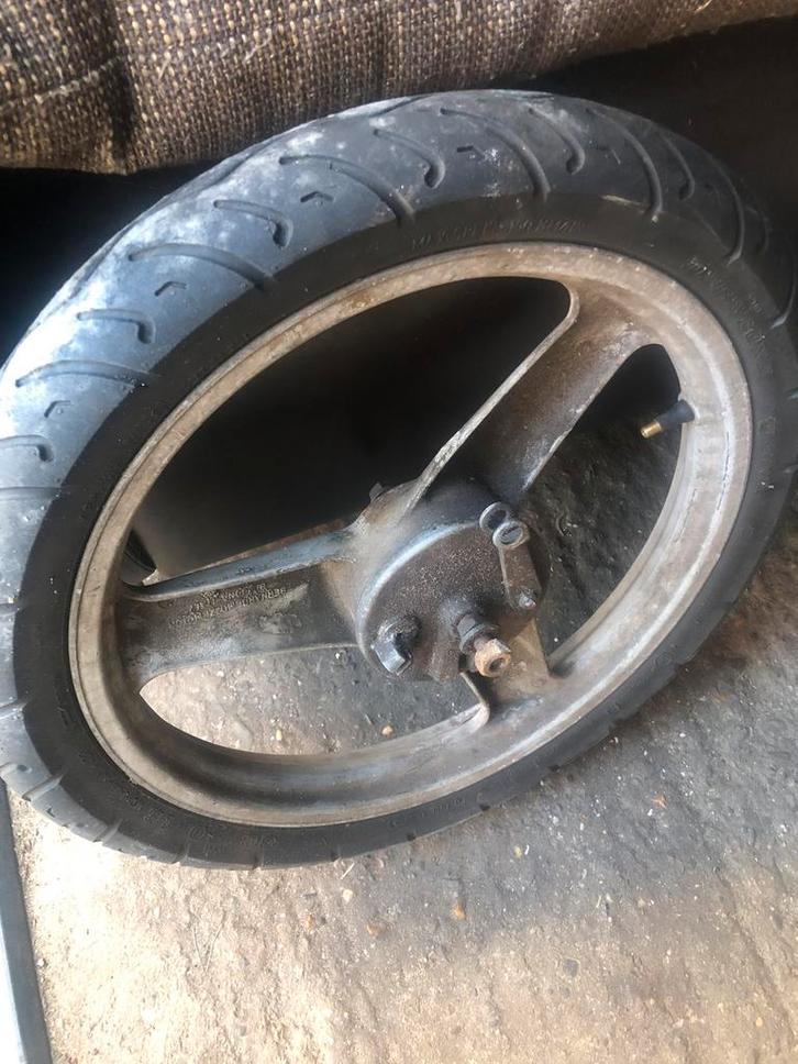 Peugeot fox cilinderkop vering carter luchtfilter koelkap, Fietsen en Brommers, Brommeronderdelen | Scooters, Overige typen, Ophalen of Verzenden