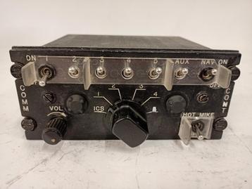 Uh-60 Black Hawk radio communicatie unit beschikbaar voor biedingen