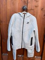 Nike Tech Fleece Older Kid’s suite Grey L-XL, Ophalen of Verzenden, Zo goed als nieuw
