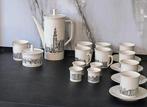 Uniek vintage koffie en theeservies met Amsterdamse grachten, Ophalen of Verzenden, Zo goed als nieuw, Porselein, Overige stijlen