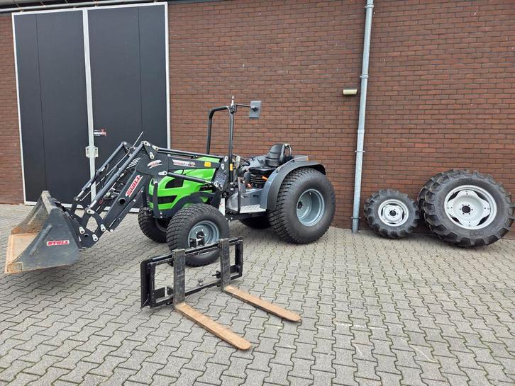 Deutz Agrokid 230 / Stoll Voorlader / 2015, Zakelijke goederen, Agrarisch | Tractoren, tot 2500, Deutz - Fahr, tot 80 Pk, Gebruikt