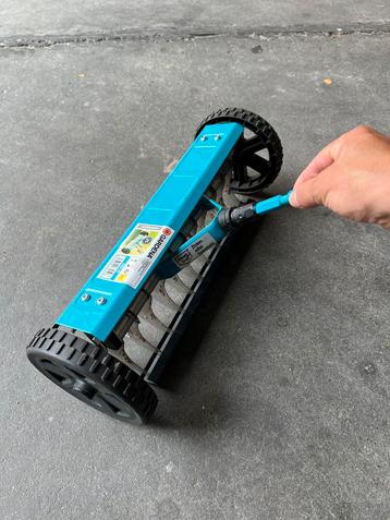 Gardena verticuteer hark combi systeem beschikbaar voor biedingen