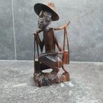 Indonesische  beeldje ., Verzamelen, Beelden en Beeldjes, Ophalen of Verzenden, Zo goed als nieuw, Mens