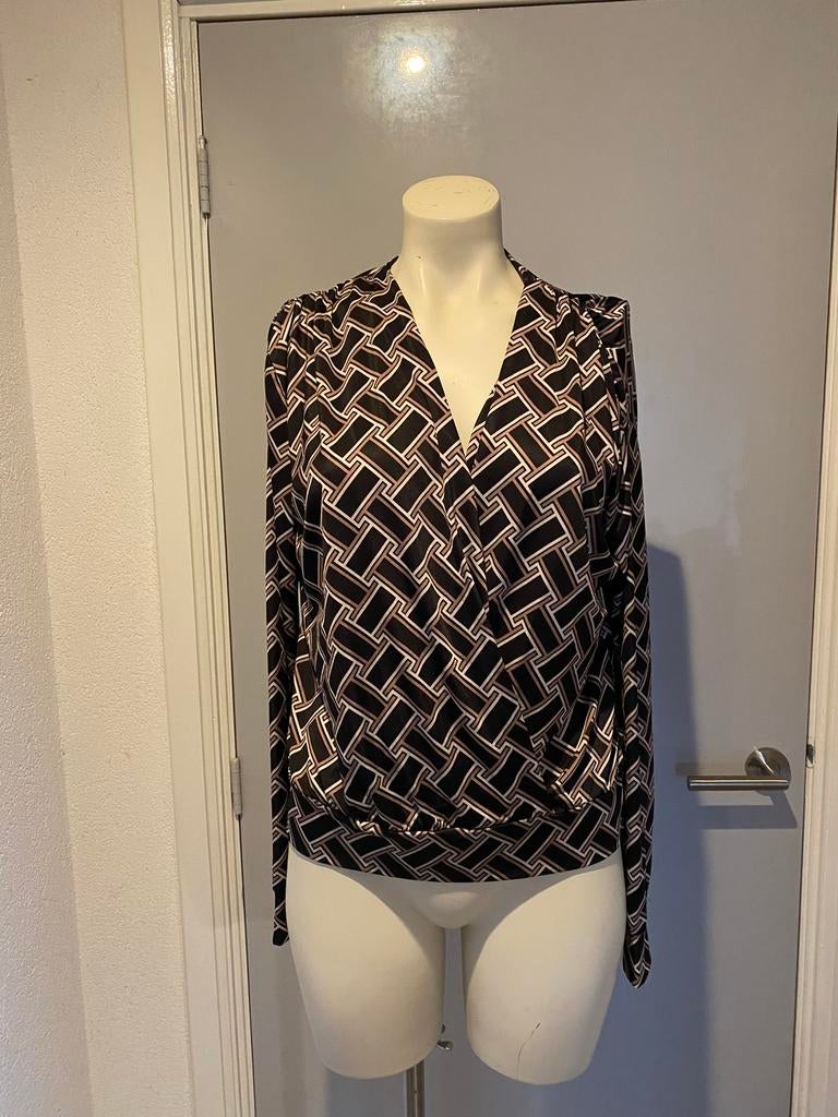 Savinni top, maat M, Kleding | Dames, Zwart, Ophalen of Verzenden, Zo goed als nieuw, Lange mouw