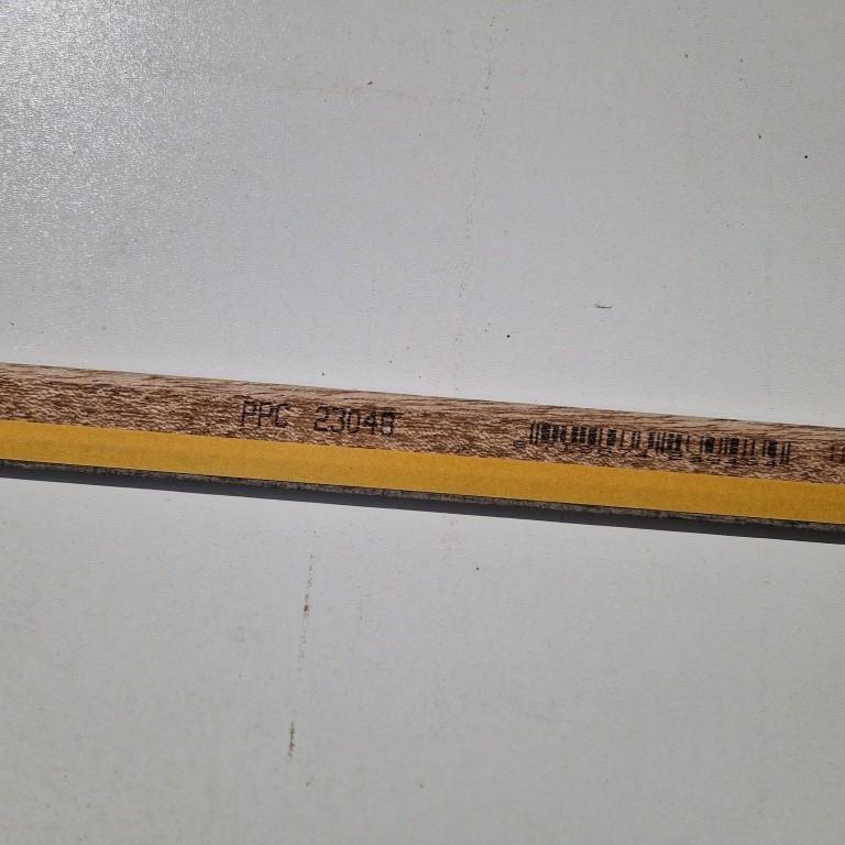 PPC-plakplinten verschillende kleuren. 80 stuk per kleur, Huis en Inrichting, Stoffering | Vloerbedekking, Ophalen, Crème, Plinten & Profielen Centrale