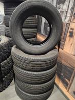 Banden set Bridgestone voor een Jeep Wrangler, Ophalen