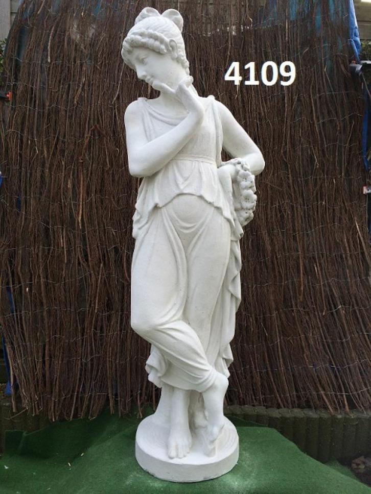 Flora., Tuin en Terras, Tuinbeelden, Nieuw, Mensenbeeld, Beton, Ophalen