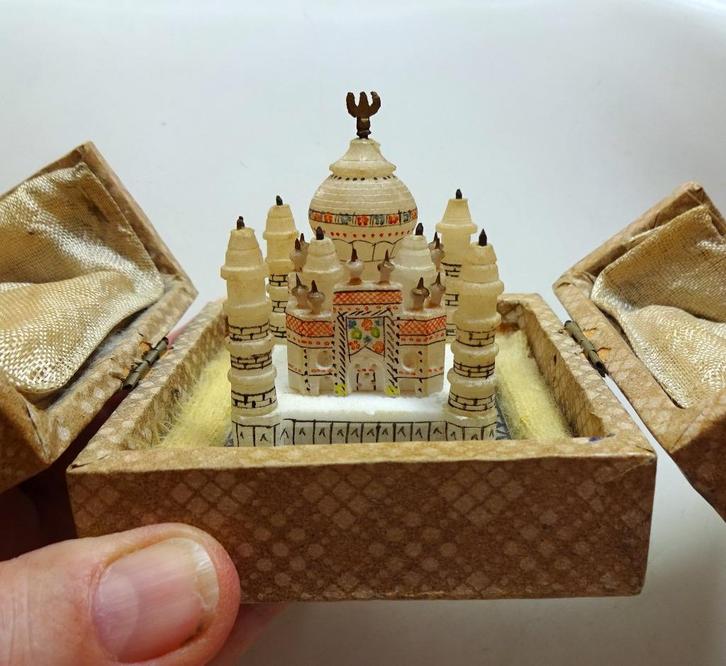 19e Eeuws alabaster Taj Mahal miniatuur in reisdoosje, Antiek en Kunst, Antiek | Overige Antiek, Ophalen of Verzenden