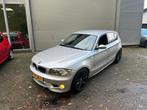 BMW 1-serie 116i High Executive / M-PAKKET / RIJDT SCHEKELT, Auto's, 1596 cc, Achterwielaandrijving, Gebruikt, 4 cilinders