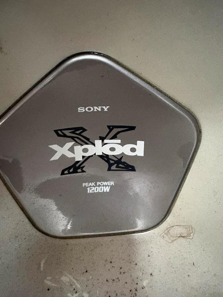 Sony Xplod Subwoofer met bekisting- Krachtige Bass!, Auto diversen, Autospeakers, Gebruikt, Ophalen of Verzenden