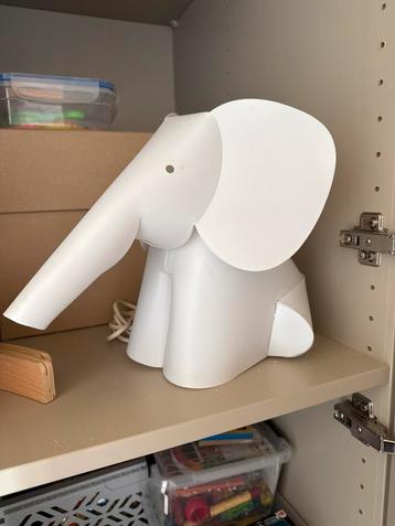 Vintage Olifant Tafellamp beschikbaar voor biedingen
