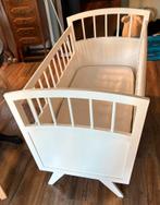 Vintage babybedje inclusief matras, Kinderen en Baby's, Babywiegjes en Ledikanten, Ophalen, Gebruikt, Ledikant