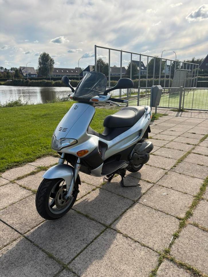 Gilera runner 172cc A1 malossi, Fietsen en Brommers, Scooters | Piaggio, Gebruikt, Overige modellen, Tweetakt, Ophalen