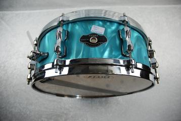 Tama Superstar snare Psychodelic Blue, starcast hoops 14x5"  beschikbaar voor biedingen