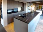 Luxe showroomkeuken met wijnkoeler en AEG apparatuur, Ophalen, Overige kleuren, Overige typen, Zo goed als nieuw