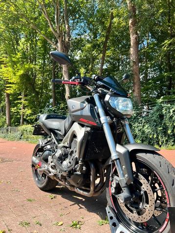 Yamaha MT-09 Superdik!! o.a. Akrapovic lijn beschikbaar voor biedingen
