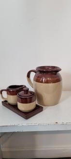 Vintage Aardewerk set - waterkan en suiker + melk, Antiek en Kunst, Antiek | Keramiek en Aardewerk, Ophalen
