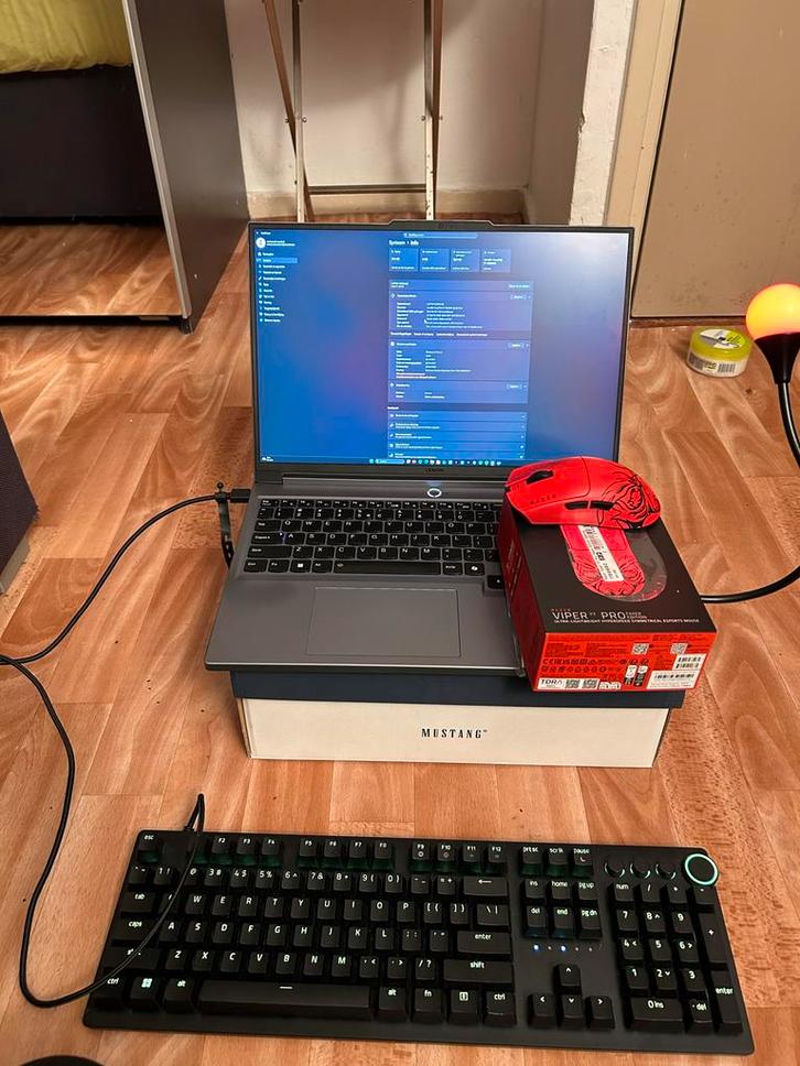 Lenovo Gaming Laptop  2024 - RTX 4060, i7-14650HX, 32GB RAM, Computers en Software, Toetsenborden, Nieuw, Qwerty, Gaming toetsenbord