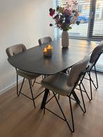 Tafel met 4 stoelen - 3 jaar oud, Gebruikt, Overige materialen, Ophalen of Verzenden, Vier