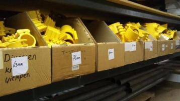 281. GLW gas en water aanboorzadels klemzadels beschikbaar voor biedingen