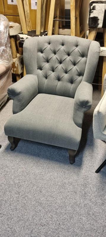 FAUTEUIL MEMPHIS VELVET STOF VAN €515 NU €299 OP VOORRAAD beschikbaar voor biedingen