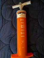 Te koop: itiwit pomp max 8psi / 0,55 bar, Watersport en Boten, Suppen, Ophalen of Verzenden, SUP-accessoire