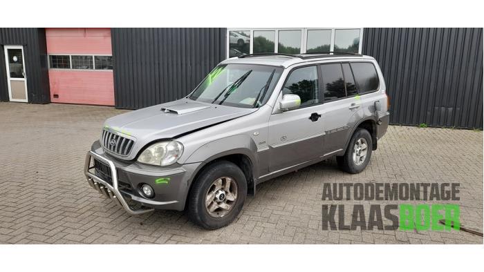 Portier 4Deurs links-voor van een Hyundai Terracan (YK), Gebruikt, Deur, Ophalen of Verzenden, Hyundai