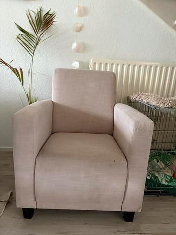 mooie fauteuil beschikbaar voor biedingen