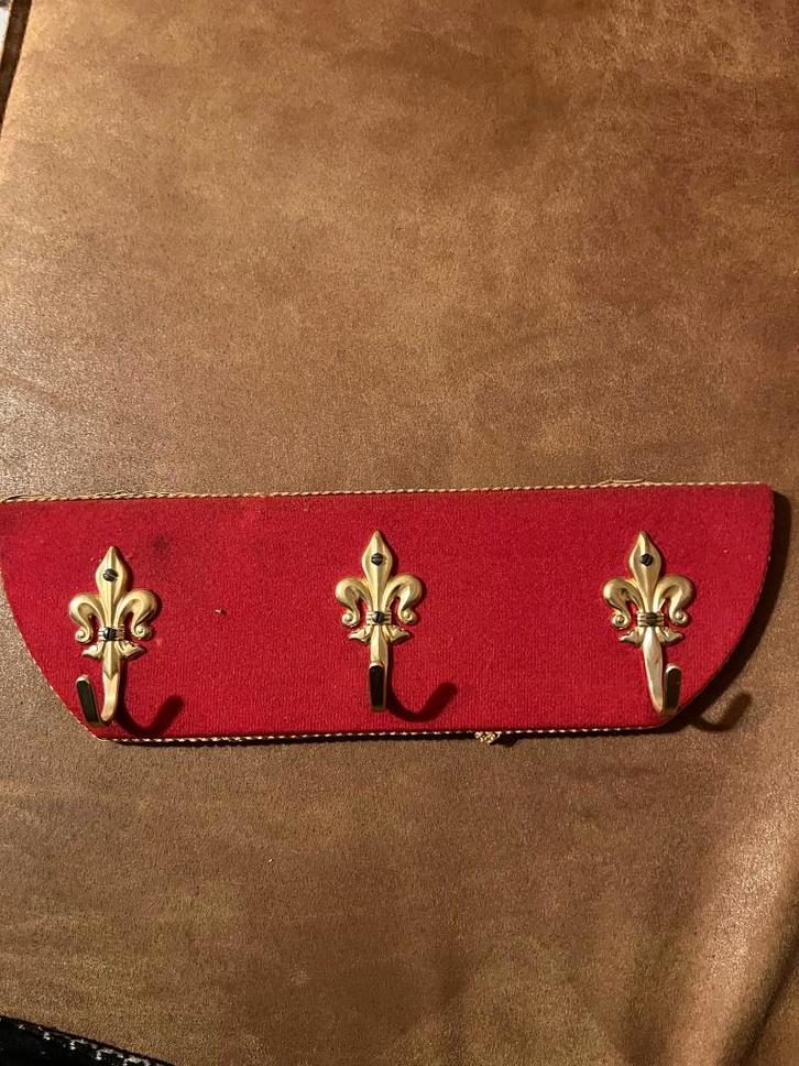 Vintage rode kapstok, Huis en Inrichting, Woonaccessoires | Kapstokken, Gebruikt, Wandkapstok, Minder dan 100 cm, Hout, Ophalen of Verzenden