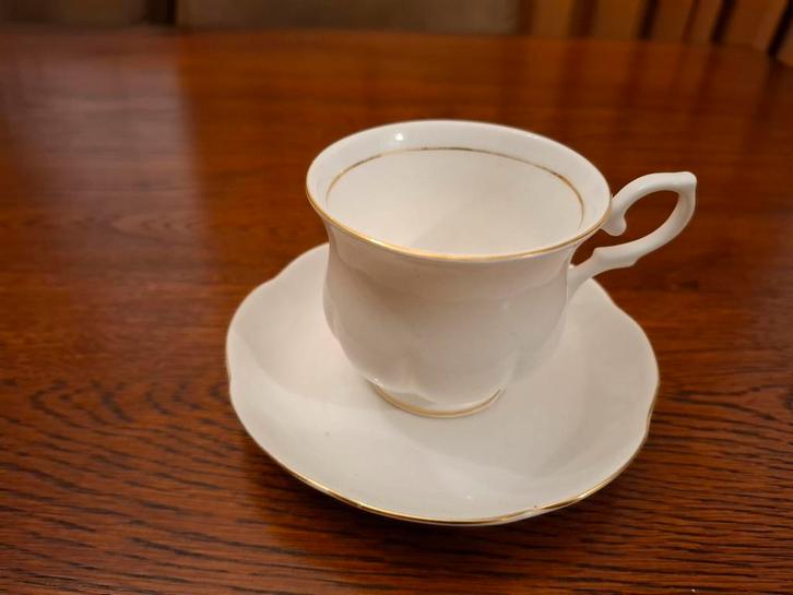 Vintage Alte Regensburg Thea Porselein Kop en Schotel, Antiek en Kunst, Antiek | Servies los, Ophalen