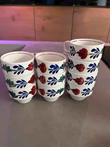 Royal Boch Boerenbont kopjes met oor beschikbaar voor biedingen