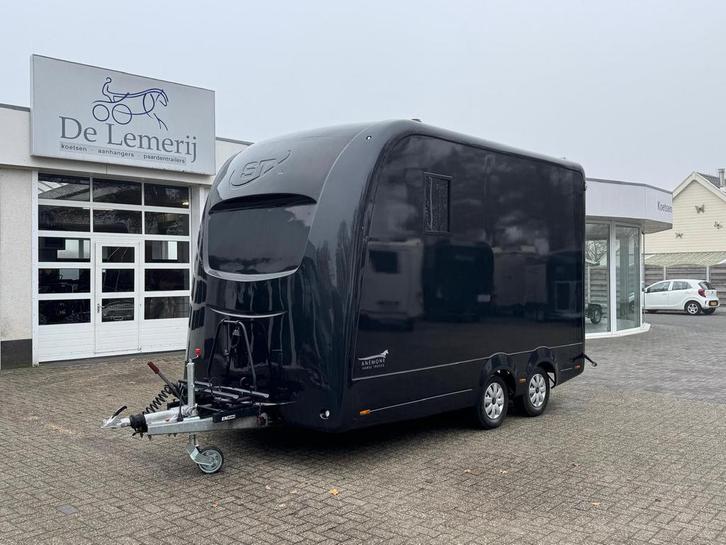 STX Classic Trailer 2 Horses STX Trailer met Living 2 paards, Dieren en Toebehoren, Paarden en Pony's | Trailers en Aanhangwagens