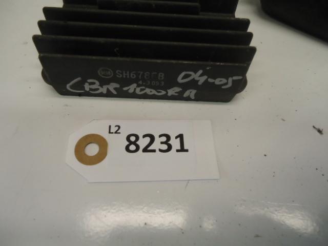 CBR1000RR 2004 - 2005 Honda Spanningsregelaar D1-30948, Motoren, Accessoires | Overige