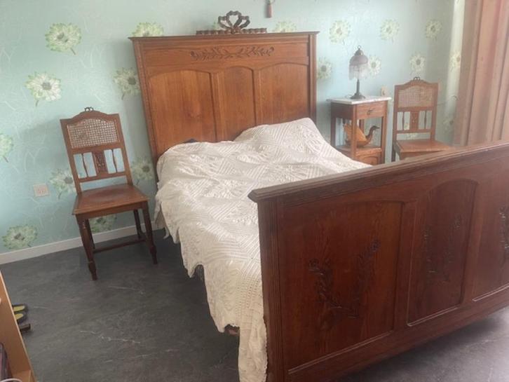 Compleet antiek eiken slaapkamer ameublement met wit marmer., Huis en Inrichting, Slaapkamer | Complete slaapkamers, Gebruikt