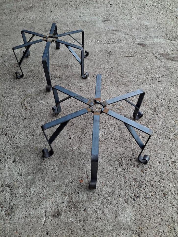 onderzetters voor regentonnen,  ijzer-zie foto/omschrijving, Tuin en Terras, Regentonnen, Nieuw, Metaal, 150 liter of meer, Ophalen