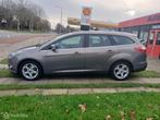 Ford Focus Wagon 1.0 EcoBoost Titanium, Auto's, Euro 5, 125 pk, Gebruikt, Bruin